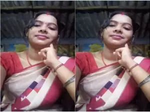 Today Exclusive-Desi Village Bhabhi Shows Her Pussy Part 2