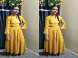 Today Exclusive- Desi Girl Shows Her Boobs