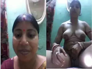 Exclusive –  Bagla Boudi Strip her Cloths and Showing Boobs and Pussy part1