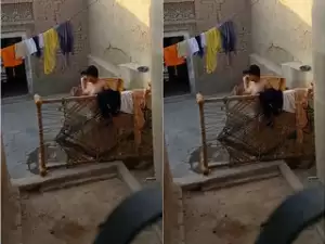 Today Exclusive-Desi Bhabhi Bathing