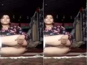 Today Exclusive- Cute Paki Girl Shows her ass and Pussy