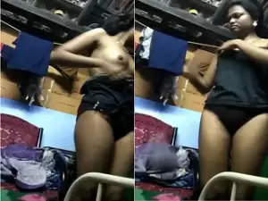 Today Exclusive- Tamil  Girl Shows her Boobs and Pussy