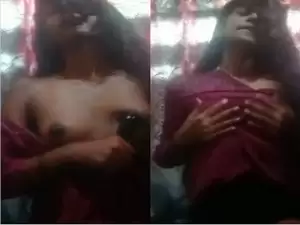 Today Exclusive-Horny Desi Girl Shows her Boobs and Pussy part 2
