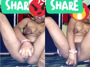 Today Exclusive-Sexy Puaj Boudi Enjoy With Dildo Part 2