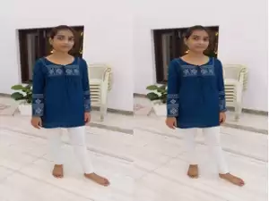 Today Exclusive-Desi Girl Shows her Boobs and Pussy