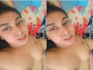 Today Exclusive – Desi Girl Shows her Boobs and Pussy part 1