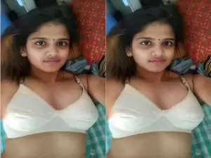 Today Exclusive – Sexy Desi Girl Sucking Lover Dick