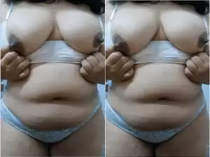 Today Exclusive – Desi girl Shows Her Big Boobs