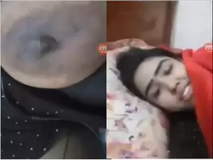 Today Exclusive-Desi Girl Shows her Big Boobs