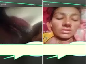 Today Exclusive- Desi Bhabhi Shows her Pussy