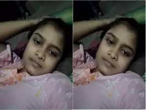 Today Exclusive-Cute Bangla Girl Shows her Boobs