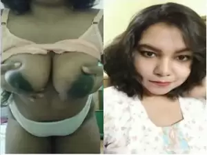 Today Exclusive- Desi Girl Shows Her Big Boobs