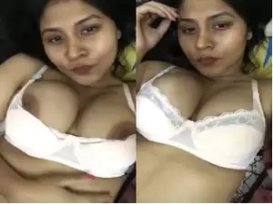 Today Exclusive-Sexy Bangla Girl Shows her Boobs part 1