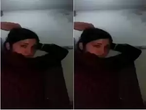 Today Exclusive-Paki Girl Shows Her Boobs and Pussy