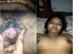 Today Exclusive-Desi Girl Shows Her Pussy