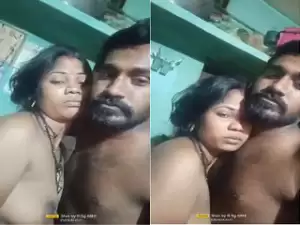 Today Exclusive-Desi Bhabhi Boobs Sucking By Hubby