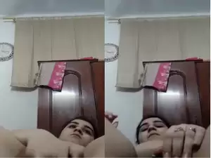 Today Exclusive- Paki Girl Fingering