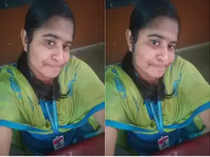 Today Exclusive- Sexy Mallu Bhabhi Shows her Nude Body And Bathing Part 1