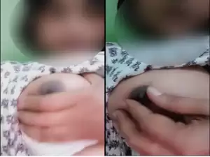 Today Exclusive- Bhabhi Paly With Boob part 2