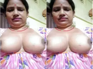 Today Exclusive- Horny Boudi Masturbating