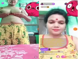Today Exclusive- Boudi Shows Her Boobs and Pussy