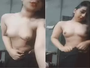 Today Exclusive- Cute Girl Shows Her Boobs