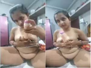 Today Exclusive-Sexy Bhabhi Enjoy With Dildo