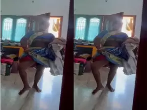 Today Exclusive-  Bhabhi Shows her Boobs and Pussy To House Owner