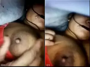 Today Exclusive- Desi girl Shows Her Boobs part 3