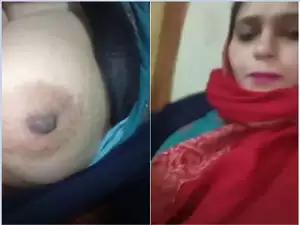 Today Exclusive- Sexy Bhabhi Showing her Boobs and Pussy part 1