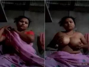 Today Exclusive-Desi Boudi Shows Her Big Boob  And Fingering