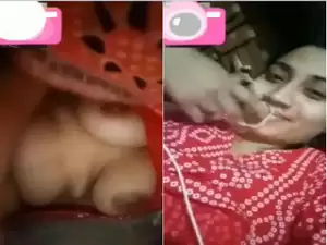 Today Exclusive-Desi Girl Shows Her Boobs on Vc