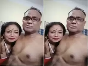 Today Exclusive- Desi Assamese Wife Blowjob and Enjoy With Dildo Part 2