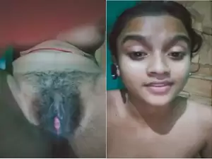 Today Exclusive- Desi Bangla Girl Shows Her Boobs and Pussy On VC