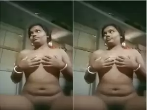 Today Exclusive-Desi Bhabhi Shows Her Boobs and Pussy part 4