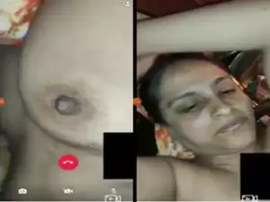Today Exclusive-Bhabhi Boobs Sucking by Hubby