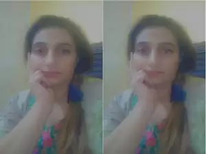 Today Exclusive-Paki Wife Shows Her Boobs on Vc Part 3