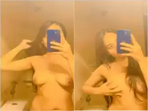 Today Exclusive-Cute Desi girl Record her Selfie