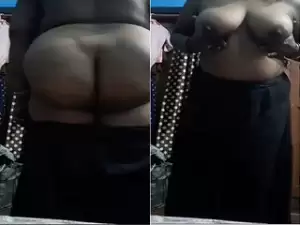 Today Exclusive-Desi Bhabhi Shows Her Boobs and Ass
