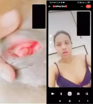 Today Exclusive-Desi Girl Shows her Pussy