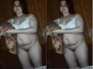 Today Exclusive- Sexy Paki Wife Blowjob Part 2