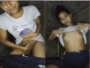 Today Exclusive-Desi Village Girl Shows her Boobs and Fingering