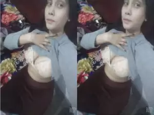 Today Exclusive -Cute Desi Girl Shows Her Boobs and pussy part 3