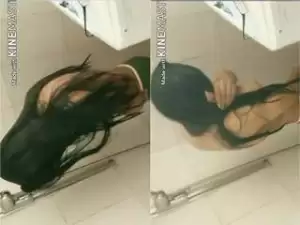 Exclusive- Cute Girl Bathing Record By Hidden Cam
