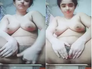 Today Exclusive- Cute Desi girl Fingering