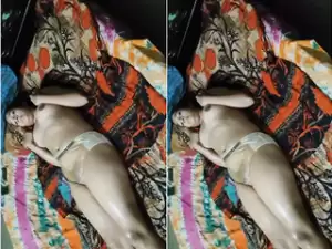 Today Exclusive-Desi Girl Shows her Boobs Part 3