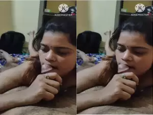 Today Exclusive- Desi Bhabhi Sucking Dick