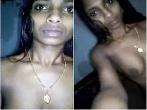Exclusive- Desi Village Girl Showing her Boobs and Wet Pussy