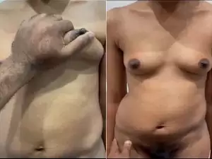 Today Exclusive-Desi Bhabhi Boobs Pressing