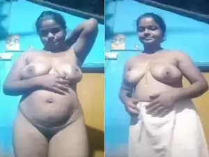 Today Exclusive-Horny Tamil Wife Showing Her Nude Body Part 1